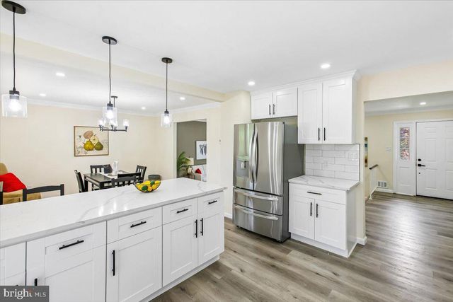 1705 CRESTVIEW, Potomac, MD 20854