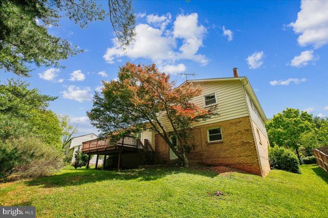 1705 CRESTVIEW, Potomac, MD 20854