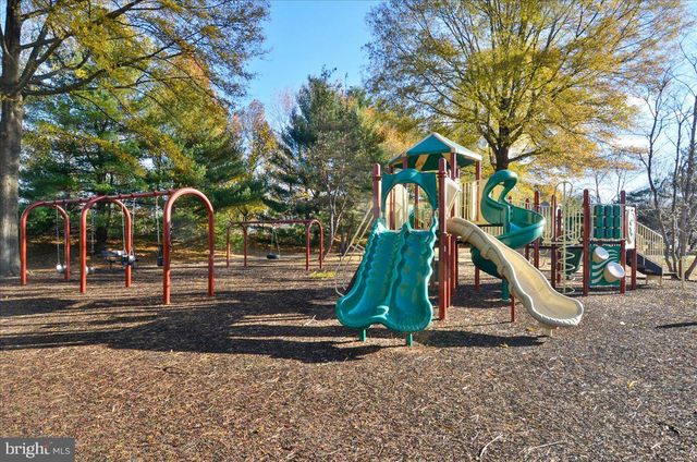 1705 CRESTVIEW, Potomac, MD 20854
