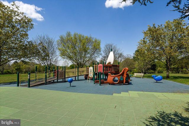 1705 CRESTVIEW, Potomac, MD 20854