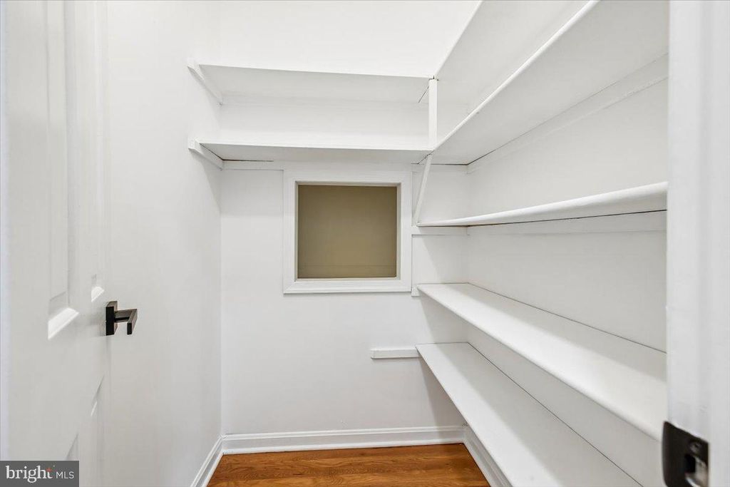 Image 20 of property listing at 1705 CRESTVIEW, Potomac, MD 20854