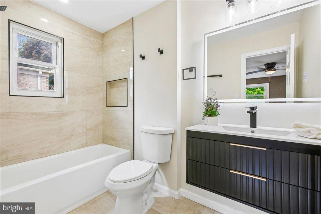 Image 21 of property listing at 1705 CRESTVIEW, Potomac, MD 20854
