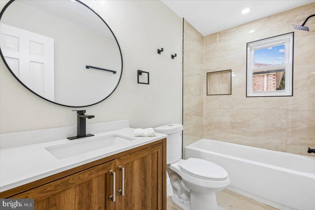 Image 26 of property listing at 1705 CRESTVIEW, Potomac, MD 20854
