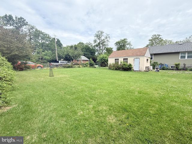 620 CENTRAL AVE, Laurel Springs, NJ 08021