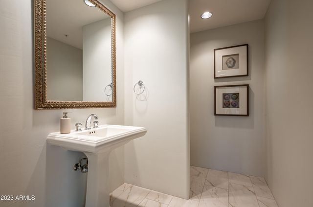 10010 E TAOS Drive, Scottsdale, AZ 85262