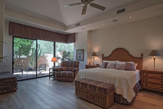 10010 E TAOS Drive, Scottsdale, AZ 85262