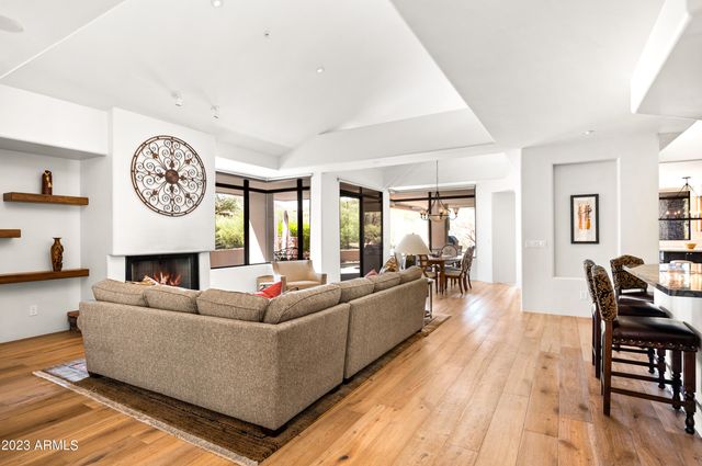 10010 E TAOS Drive, Scottsdale, AZ 85262