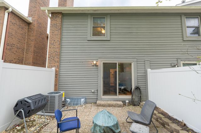 7759 Sharlene Drive, Dublin, OH 43016