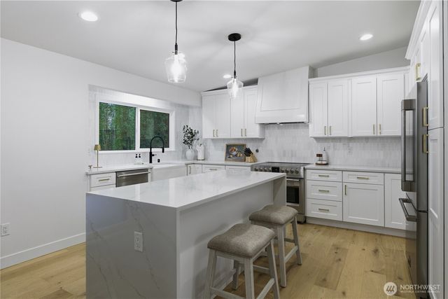 2641 271st Avenue SE, Issaquah, WA 98029