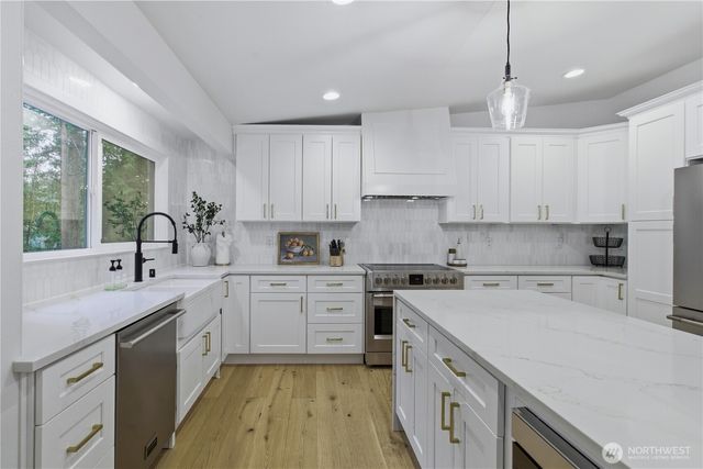 2641 271st Avenue SE, Issaquah, WA 98029