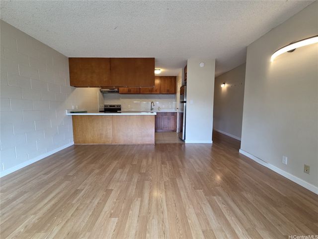 1687 Pensacola Street 601, Honolulu, HI 96822