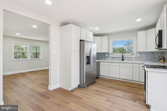 317 CAYUGA TRL, Browns Mills, NJ 08015