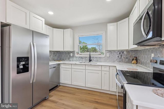 317 CAYUGA TRL, Browns Mills, NJ 08015
