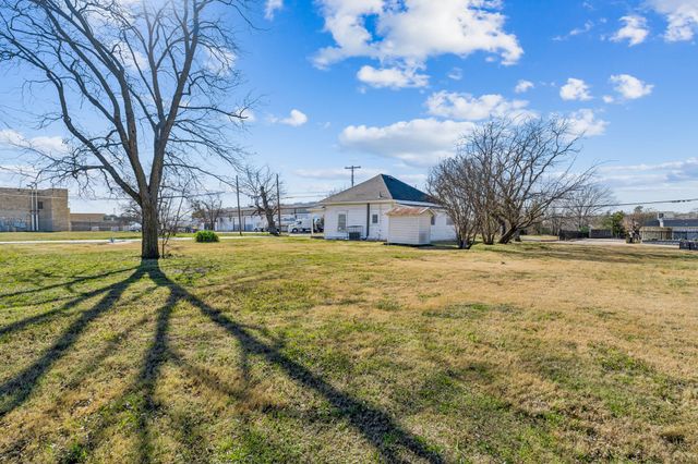 319 Mckinney Street, Mesquite, TX 75149