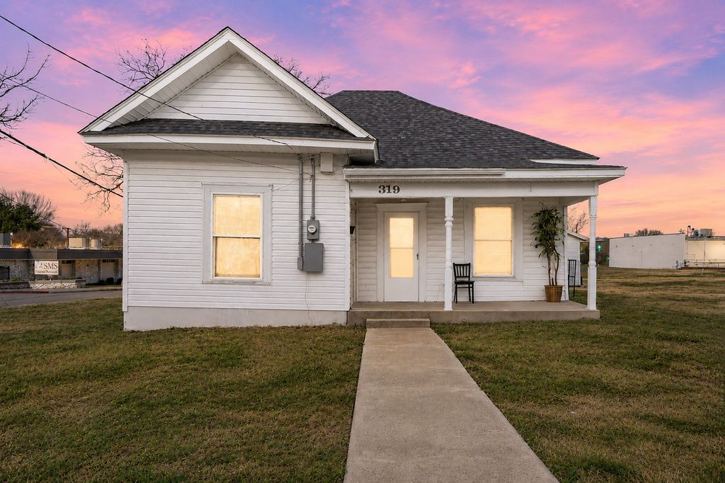 319 Mckinney Street, Mesquite, TX 75149