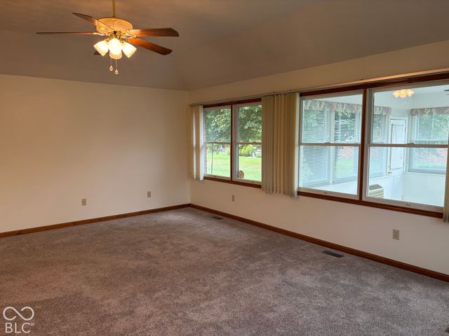 396 Vinewood Drive S, Brownsburg, IN 46112