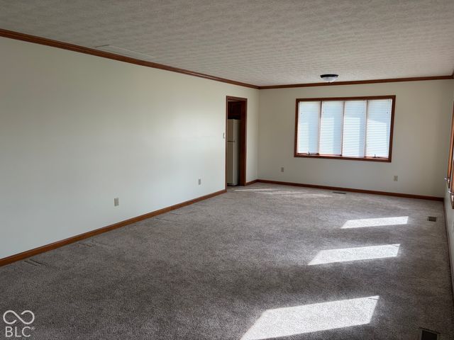 396 Vinewood Drive S, Brownsburg, IN 46112
