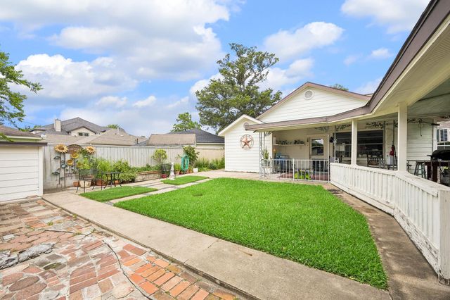 1249 Du Barry Lane, Houston, TX 77018