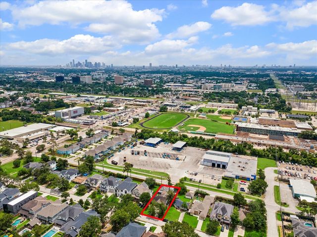 1249 Du Barry Lane, Houston, TX 77018