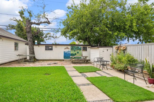 1249 Du Barry Lane, Houston, TX 77018