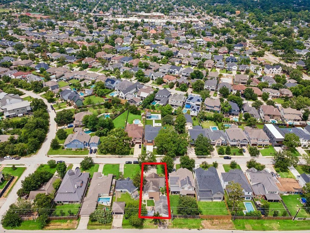 1249 Du Barry Lane, Houston, TX 77018