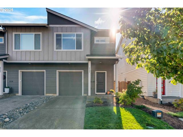 2721 S MAGNOLIA Dr, Cornelius, OR 97113