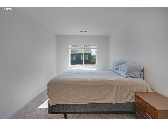 2721 S MAGNOLIA Dr, Cornelius, OR 97113