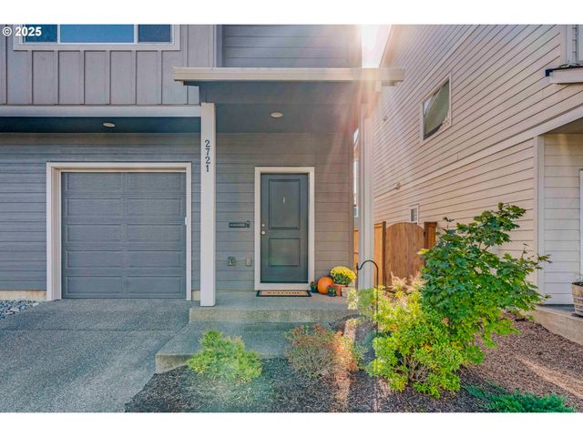 2721 S MAGNOLIA Dr, Cornelius, OR 97113