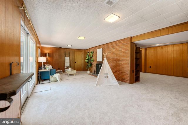 7842 DOANE CT, Springfield, VA 22152