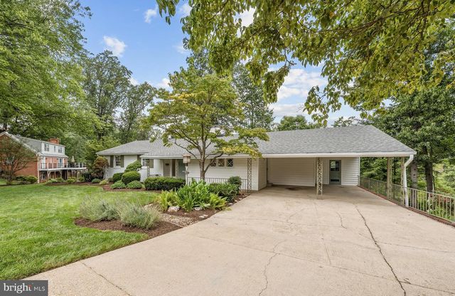 7842 DOANE CT, Springfield, VA 22152