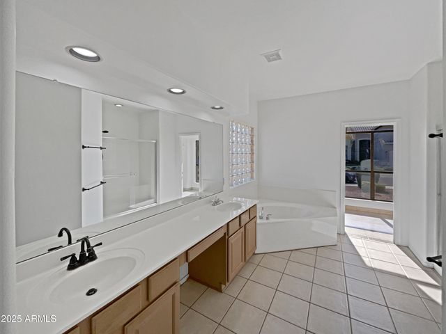 6160 E WOODRIDGE Drive, Scottsdale, AZ 85254
