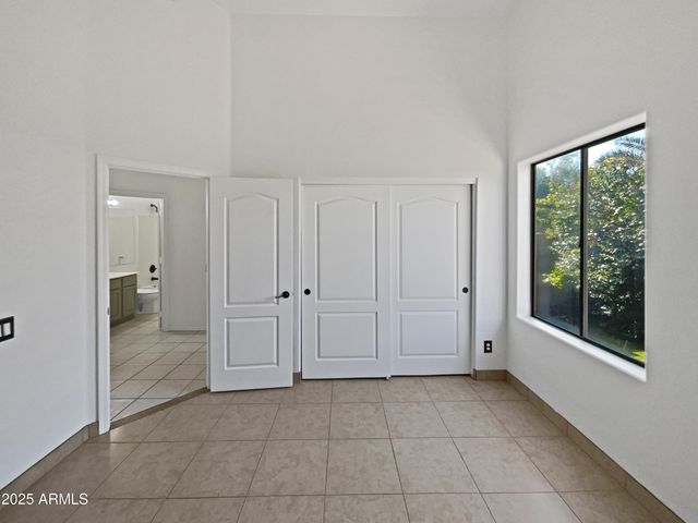 6160 E WOODRIDGE Drive, Scottsdale, AZ 85254