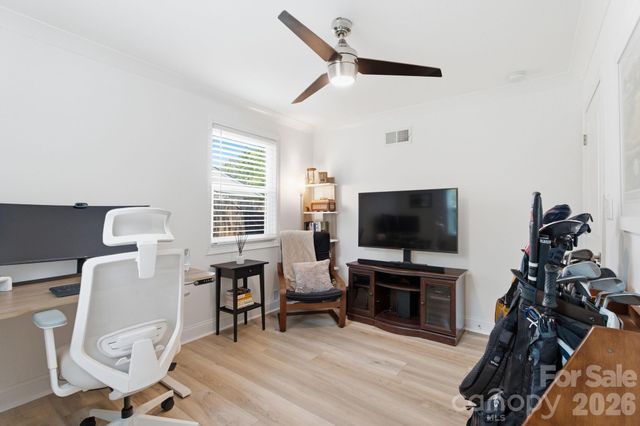 2639 Englehardt Street, Charlotte, NC 28216