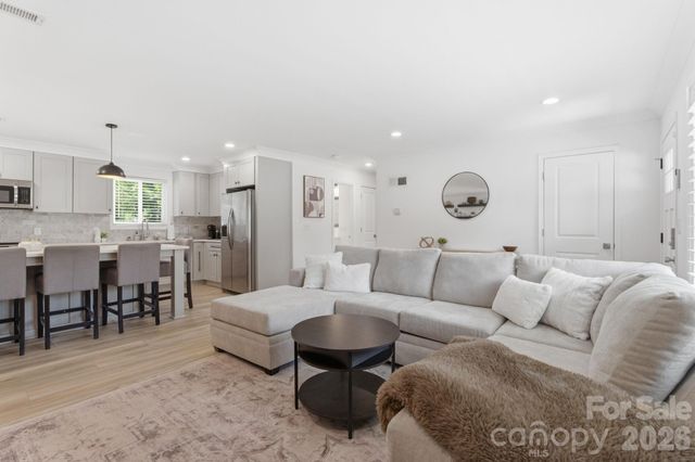 2639 Englehardt Street, Charlotte, NC 28216