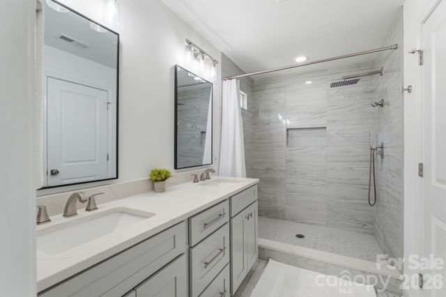 2639 Englehardt Street, Charlotte, NC 28216