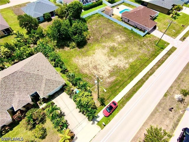 1818 SW Trafalgar PKWY, Cape Coral, FL 33991