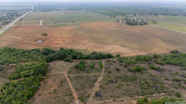 TBD County Road 133, Floresville, TX 78114