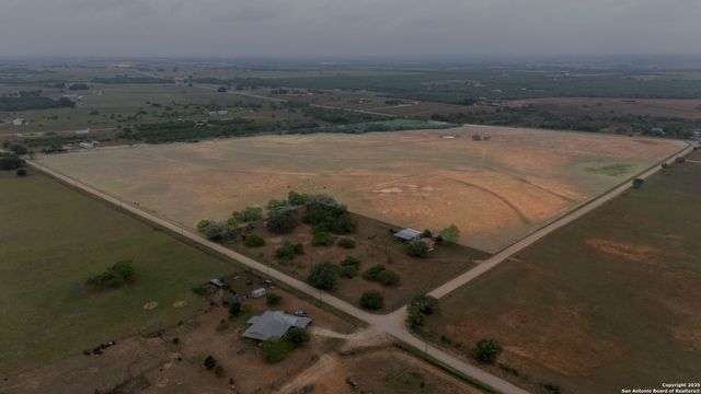 TBD County Road 133, Floresville, TX 78114