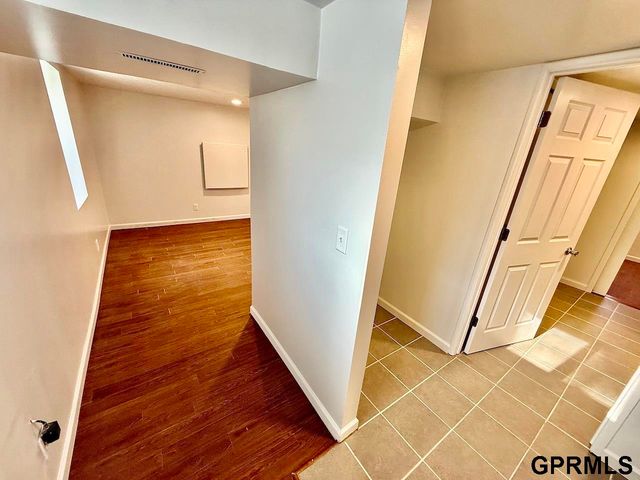 2956 N 11th Street, Lincoln, NE 68521