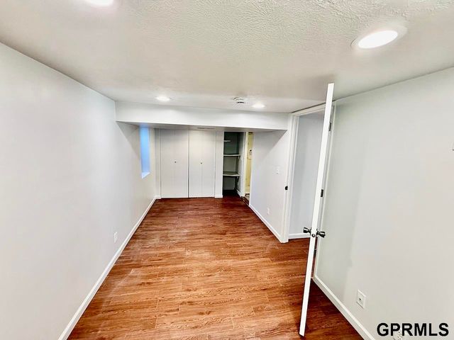 2956 N 11th Street, Lincoln, NE 68521