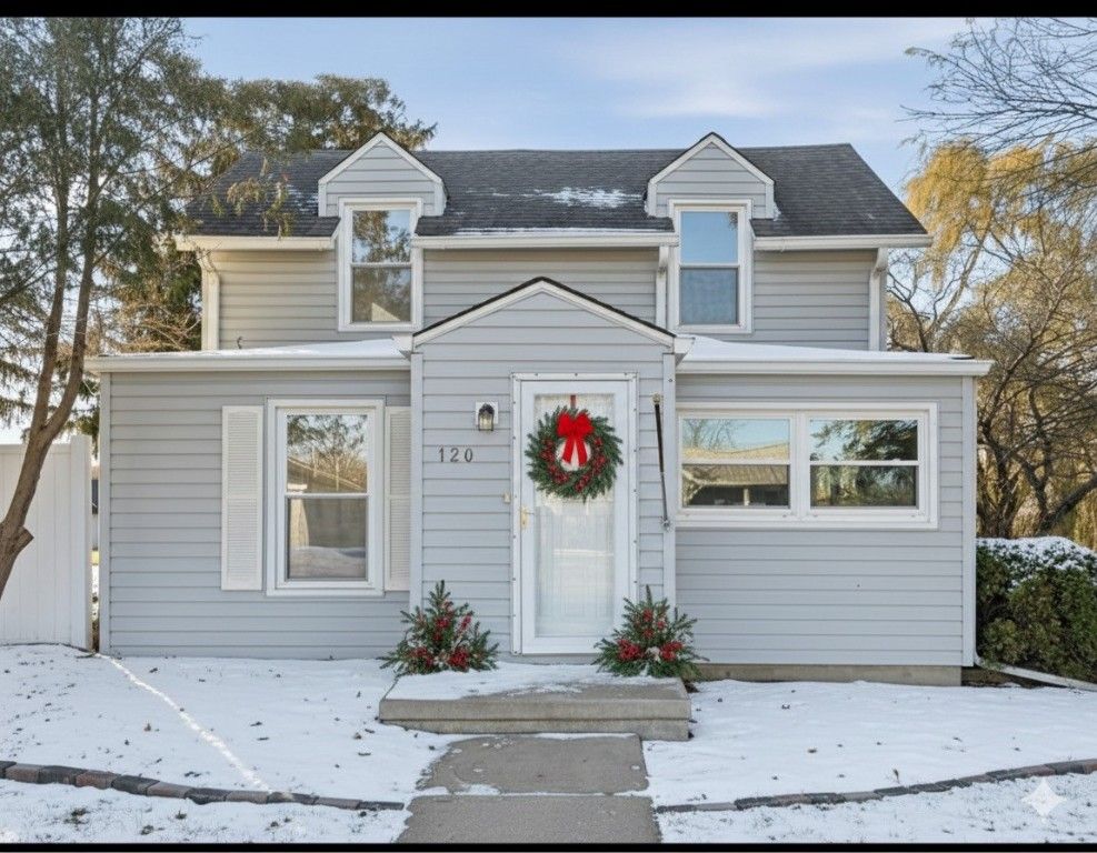 120 Green Street, Center Point, IA 52213