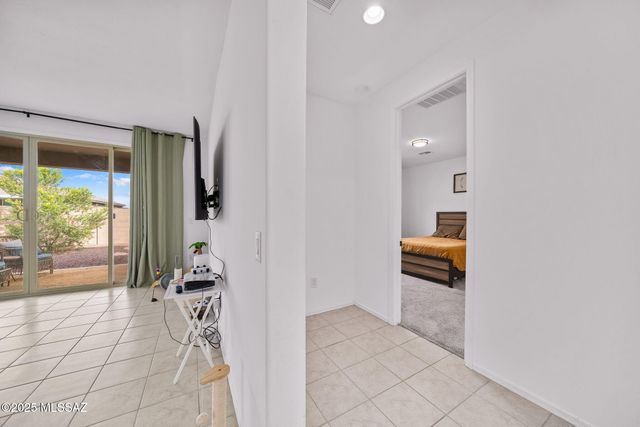 21476 E Treasure Road, Red Rock, AZ 85145