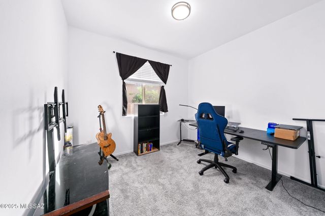 21476 E Treasure Road, Red Rock, AZ 85145