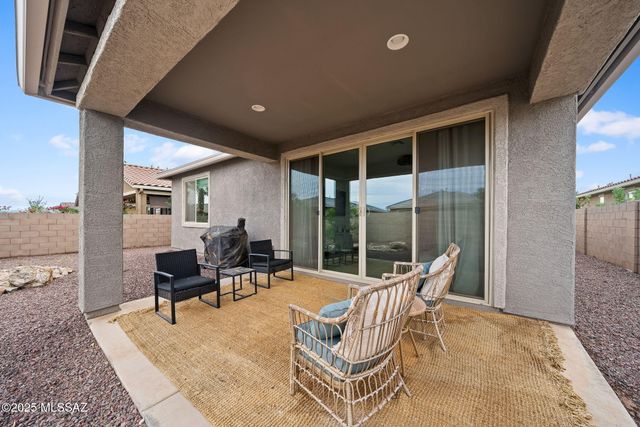 21476 E Treasure Road, Red Rock, AZ 85145