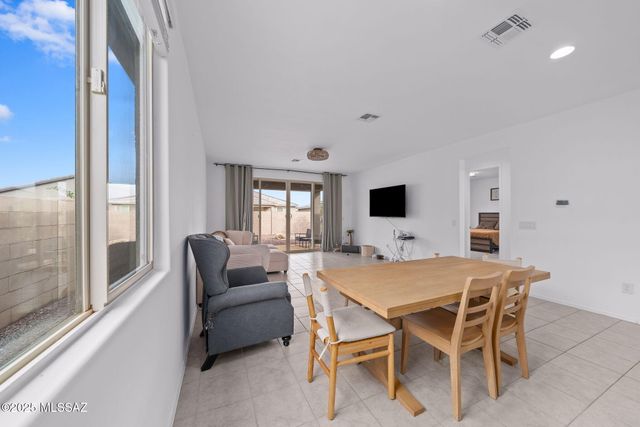 21476 E Treasure Road, Red Rock, AZ 85145