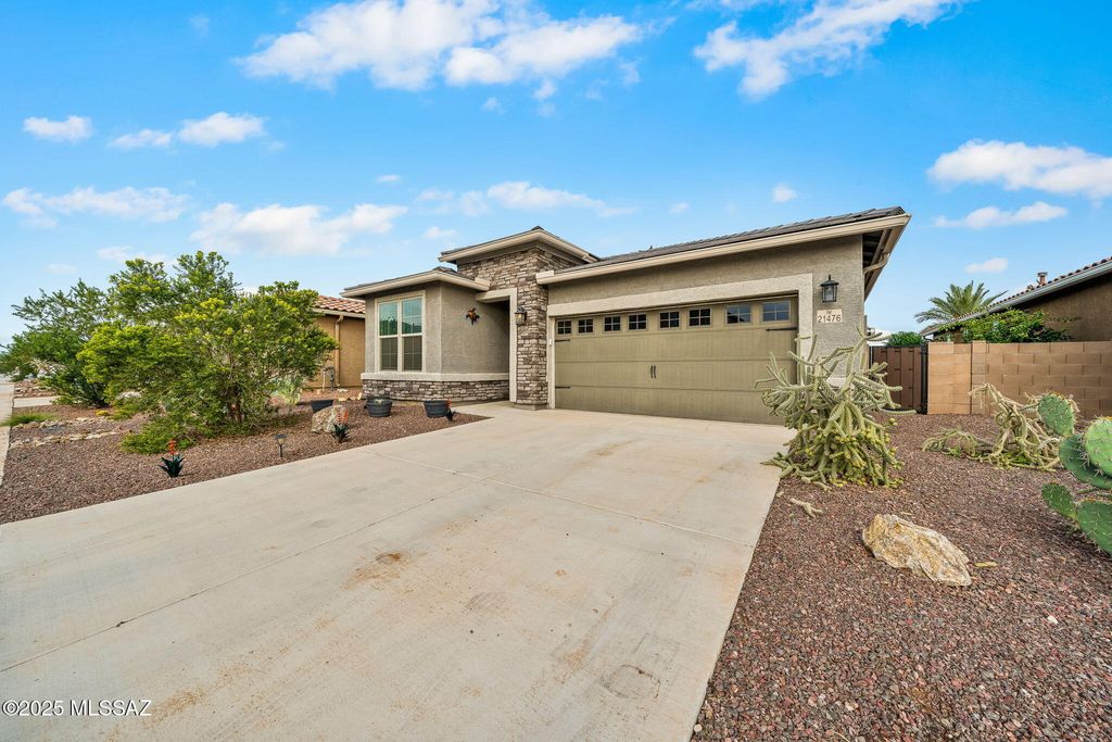 21476 E Treasure Road, Red Rock, AZ 85145