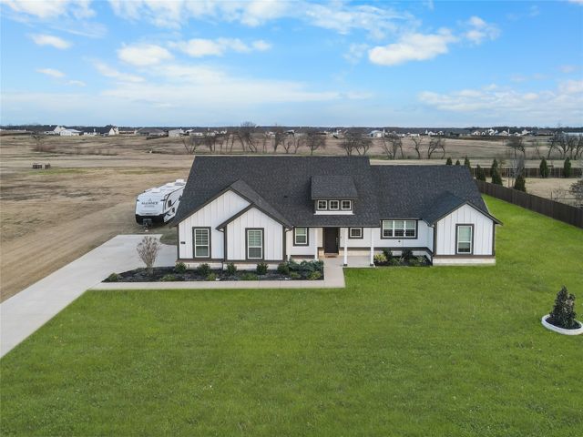 2517 Southern Oak Trail, Oak Ridge, TX 75161