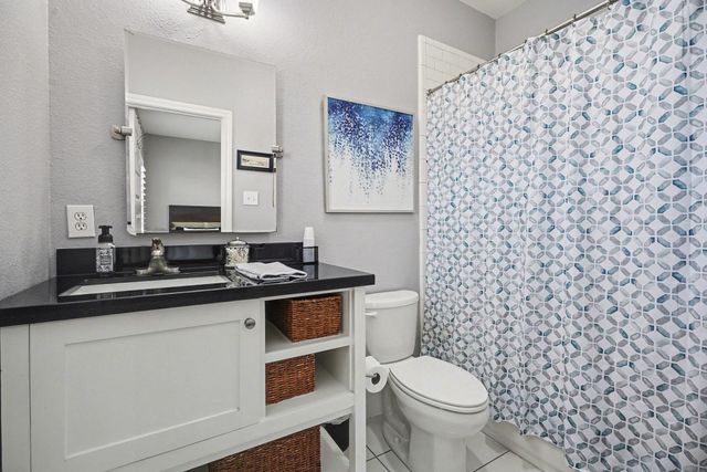 4118 Landon Lane, Baytown, TX 77523