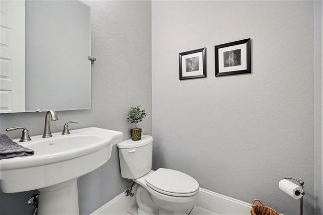 4118 Landon Lane, Baytown, TX 77523