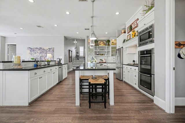 4118 Landon Lane, Baytown, TX 77523